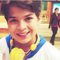 Em 160 Carcteres Não Da Para Descrever o Amor Que Eu Sinto Por Vc @lucassantossbt Since : 19/01/13