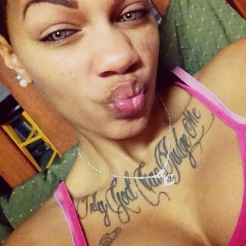 Taken by @__bitchimMEE , , #17 #SoFlo , #TurnUp , #Capricorn & #GodIsLove  Backup page of: @TweetsR_US 