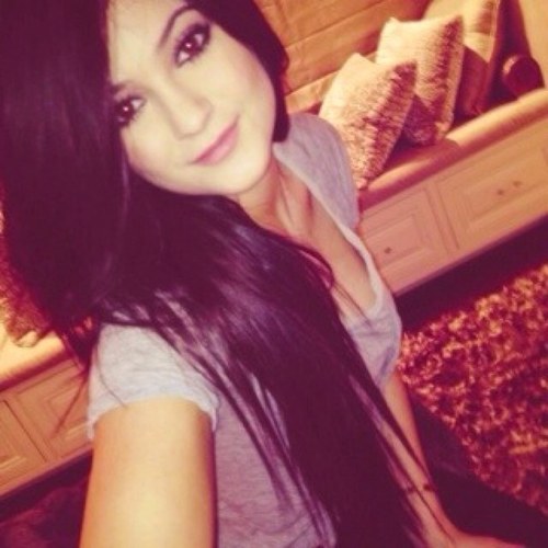 KylieJennnerURH's profile picture. & i also love @HarriesFinnURH