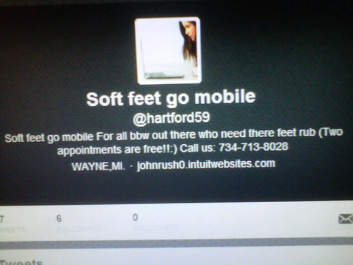 D&B iUpdate     Information:Trans. ID# 4836382.Order ID#                    121519 Dated:01022013  Soft Feet Go Mobile,  At 8:27 PM my eye came by:☇*☀