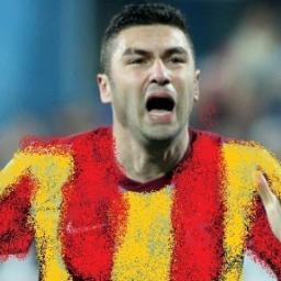 Yurak Bılmaz, Trabzonluyum; Besiktas icin ölürüm, Gs icin savasır, Fb icin ucarım.
Hobi olarak kendimi yere atmayı ve C.Ronaldo taklidi yapmayı severim.