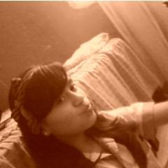 Soy loca, celosa, histérica, bipolar, me encariño rápido, olvido lento, me río de la nada y lo más importante es que soy una en un millón..♥