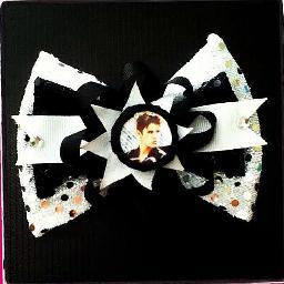 I make, customize, and sell all types of bows!
Follow @boomingbows on Instagram