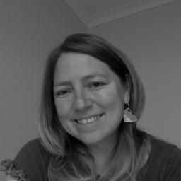 paoraggo's profile picture. Visual Artist, Contemporary jeweller, Pintora Orfebre, Orfebre Pintora. And jewellery teacher.