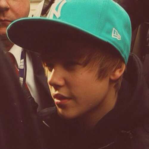 Canadian child refuge in my heart, taught me to believe in my dreams, and that all things are possible Your name?... @justinbieber Kidrauhl