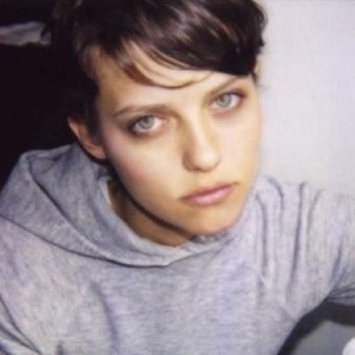 Lookin' after my baby sister, @sami_winchest. Hopelessly in love with @hellsbela. I AM THE BRAIN SCRAMBLER! [SPN RP, 21+/Multiverse/Bi] {#BullyFreeRP}