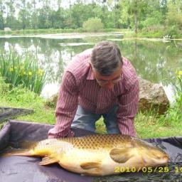 floppy900's profile picture. 