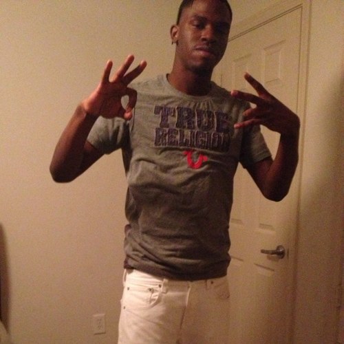 #EastSideBitch im jus caleb. nothin more nothin less either u fwm r u dont. simple as that blood #PV16 Real niggas follow me i will not misguide yu