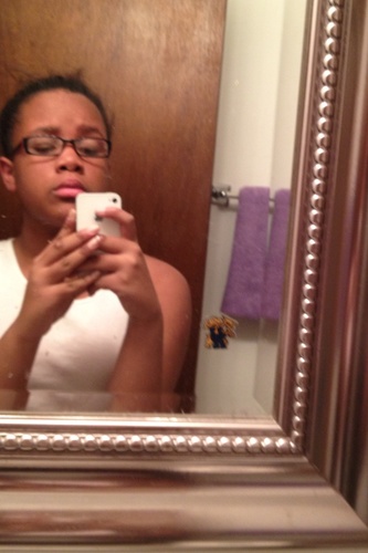 hiiiii :)
@adellie_xoxo   - - - see this girl ? yeah she is my bestfriend ♥ well bye ^-^