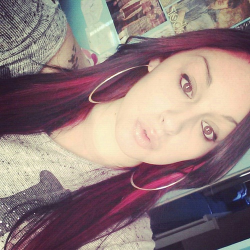 20/ Puerto Rican/ SCHOOL/ Always a good time :)