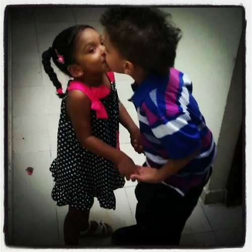 Afortunado y agradecido con Dios, por mis 2 hijos Aanderson Haim, Aaliyah Chanel. Los amo...