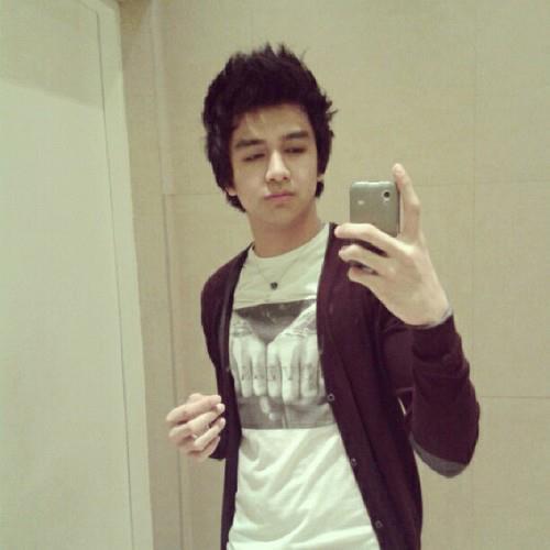 @migzhaleco Fan Page (: Keep Calm & Listen to him (: http://t.co/S5YYoEKW Loves everything about him ((: