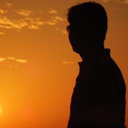 Looking for social interaction with intellectual people who tends to be reciprocate. Hobbies are movies, photography and trying online business.