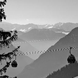 Whether you are looking for a cheap ski weekend or luxury catered ski holiday, we can help you find the ideal place to stay.