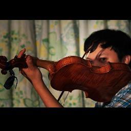 Baroque Violinist, Chin-Off at A=392 Hz, Night Owl, Coffee Lover in Arcadia somewhere in the Pearl of the Orient / Lover of the Obscure & Neglected.