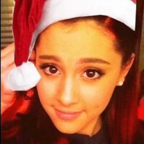 I ♥ and adore Ariana Grande & i'm proud to be a #Arianator My wish is to meet her and be noticed by her One day i hope she follows me♥♥♥