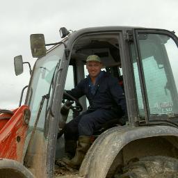 dairy farmer, grandad, milks 400 sustainable pedigree holstiens  300 pedigree lleyn ewes in family business.
cow and sheep health pays the bills