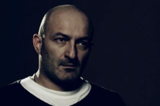 inviato del quotidiano Libero che si occupa di cronaca nera, sport, storie e che intervista i Soggetti Smarriti e ha intervistato 60 centenari d’Italia
