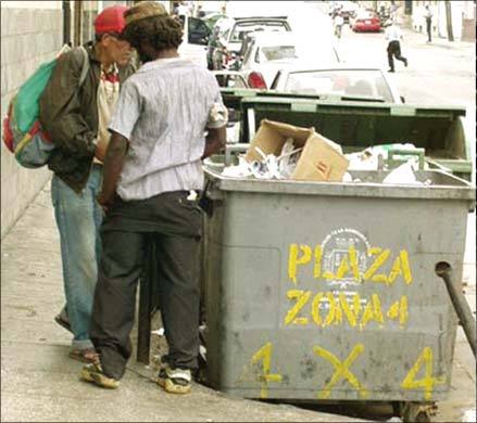 Recogedor de basuras oficial. No soporto a la gente que me roba la basura.Enemigo de @camastronn ,nacido y criado en la basura de Ubeda