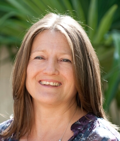 Courses in Body Realignment, and Fascial Unwinding & Energy Awareness. One of only two accredited UK training providers for Sharon Wheeler's ScarWork.