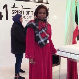 فـريـدة الـنوبـي مـصـمـمـة أزيـاء كـويـتيه  أول مكينة خياطة اشتراها لى والدى الله يرحمه من سنجر وعمري 7 سنوات هدية نجاحي وما زلت محتفظه بفاتورتها الي الآن...