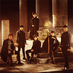 はじめまして(^o^)Twitter始めたばかりですがよろしくお願いします(^-^)vK-POP大好きです(^o^)特に2PMテギョンくん･超新星ソンモくん・SJドンへくんとキュヒョンくんとキュミンとイェウクが好きです。1979年１月10日生まれで13歳の息子がいるおばさんです(^-^;仲良くしてください(^-^)最近