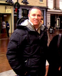 ESL Teacher, devoted husband, traveler, sports enthusiast, & mystery lover