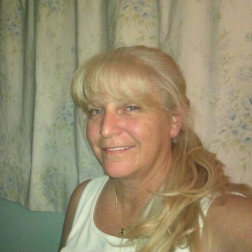 Proud wife, 32yrs, forever in love. used to work for county hospital.  mission to make other peoples' day, better.