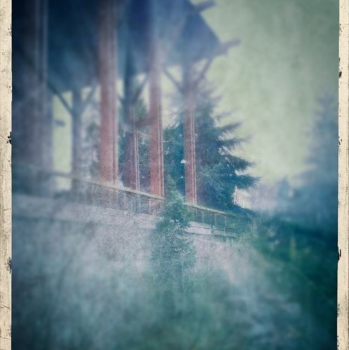 020965Blake's profile picture. Architect of many years with an eye for good design.