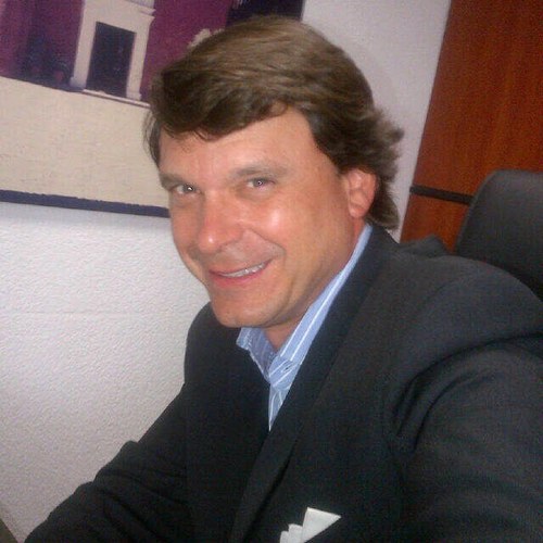BS  universidad metropolitana - Caracas/Venezuela.MBA @ Kellogg. - Chicago. 30 years of experience in FMCG industry