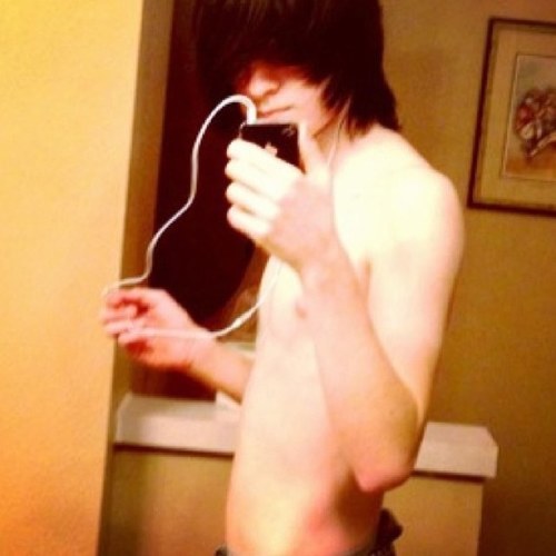Kik: JadenGoes_Rawr