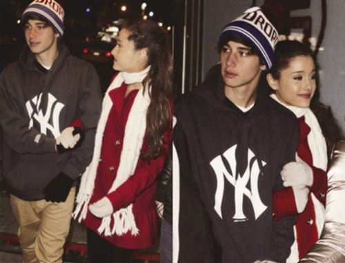 14, girl. Loving my idols; One Direction, Janoskians, Ariana Grande and Justin Bieber. 
- Cody Simpson followed
- Luke Brooks followed on 19'07'12♥