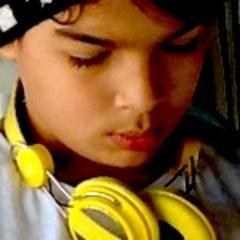 Lucas Santos Sabe qual é o tamanho do meu amor por vooç? É Fácil. É só multiplicar cada gota do Oceano pela quantidade de estrelas no Céu. Te amoo ♥