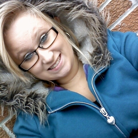 im no beauty queen im just beautiful me3 ^·^