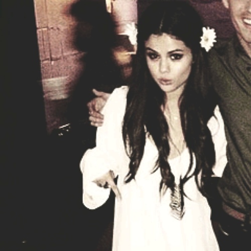 ontariojesus's profile picture. not active account just saved username lol find me on @trilldrews and @FakeWithSirens