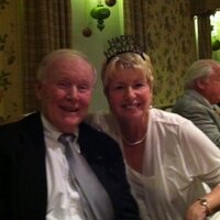 Christine Bruning (@toledoteaparty) 's Twitter Profile