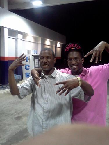 mrwestbadazz's profile picture. Niggas stunt, bitches play games, and the police don't bring us no peace...#West