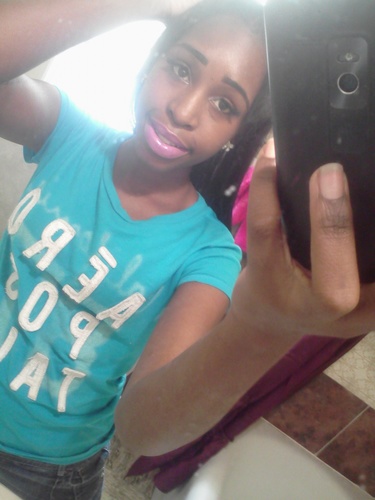 I am a beautiful young woman who's becoming successful in life an willing to achieve  (R.I.P Adam baby )Gone But Never Forgotten