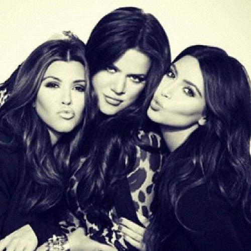 Love, Live, support Kardashian. Khloe tweeted 5x :'D Follow For All News&Facts Kardash♥ ArianaGrande + Kris Jenner Follows