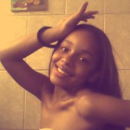 sou a neguinha da @SoGordinhaMemo ..