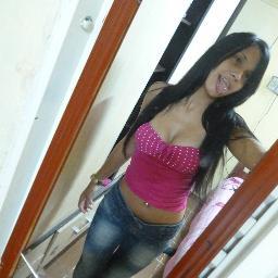 A MORAL QUE EU TENHO VOCÊS NUNCA VÃO TER CHORA RECALCADA QUE A MORENA É O PODER  ♪ '