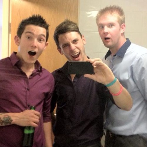 Timmycosmo92's official Twitter page! Hit me up on Youtube or Facebook for more banter! #TeamFollowBack #100%FollowBack