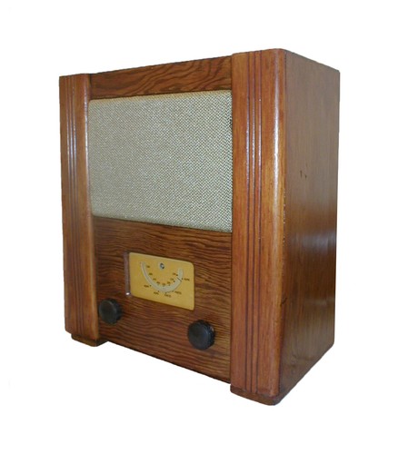 WartimeSounds's profile picture. Specialising in the repair and restoration of the Wartime Civilian Utility receiver