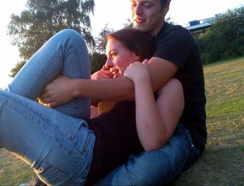 Hee! 21 years old, loving that one person. ❤