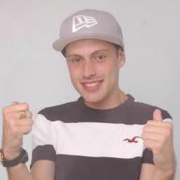 Mc Sheik, o chefe da orgia (Ex Mc Bruninho Zs)
Contate : 649*12099 / (11) 7755 8921
Facebook : http://t.co/iVq28HNV