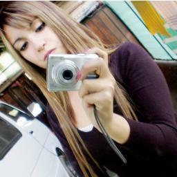Una Rubia Lais adicta solo a los Beatles♥ , dame seguir y doy de vuelta :3