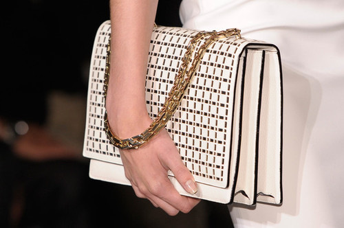 Hi all , welcom to R lil project , we sale hand bags 4 famous brand , 4 contact on WhatsApp/0565512176