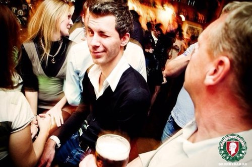 ArtemMonoart's profile picture. 