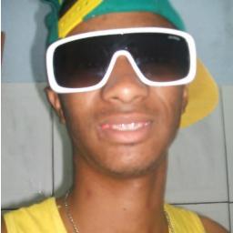 DJ DO @rafinhadopiramc 
CONTATO P/ SHOW : TEL (11) 20231859 falar c/ André !