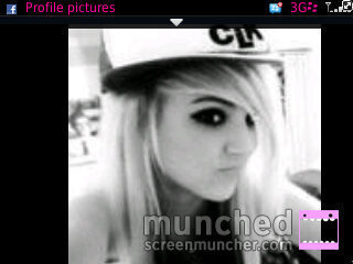 Hey bitches follow me I follow back! #BarbieSwag! I adore @justinbieber and@ZaynMalik amazing and my babies x